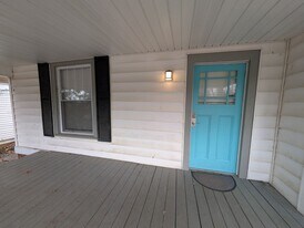 1716 Thompson Ave in East Point, GA - Building Photo