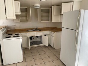 4380 N Vornsand Dr in Las Vegas, NV - Building Photo - Building Photo