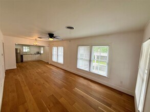 2727 Old Houston Rd in Huntsville, TX - Building Photo - Building Photo