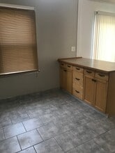 23425 Cranfield Rd in Bedford Heights, OH - Building Photo - Building Photo