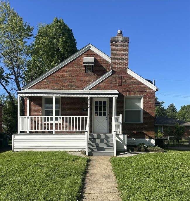 property at 2142 Fairhaven Dr