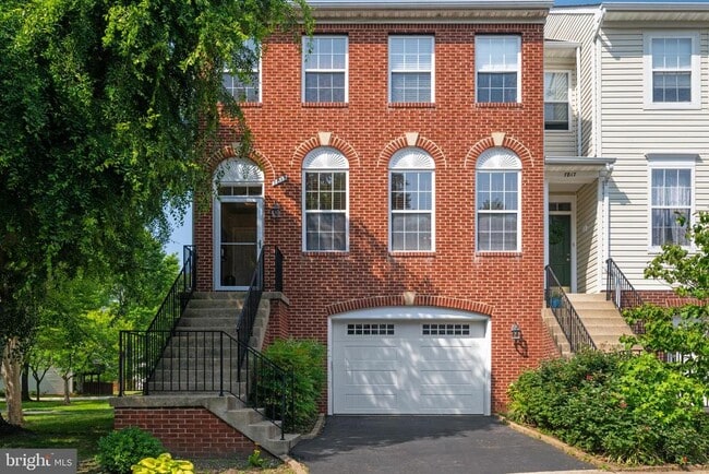 property at 7815 Desiree St