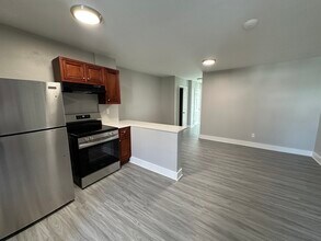 20 Wall St in Foxboro, MA - Building Photo - Building Photo
