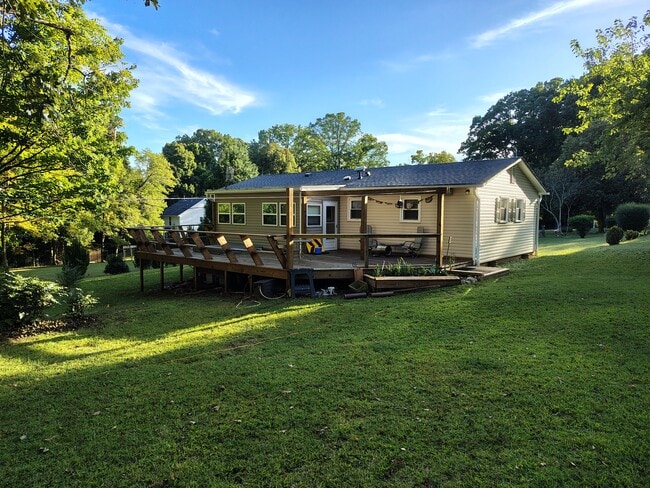 5512 Dobson Rd in Greensboro, NC - Building Photo - Building Photo