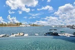 168 Lake Point Blvd in Montgomery, TX - Foto de edificio - Building Photo