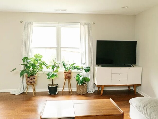 15 Woodstock Ln in Asheville, NC - Building Photo - Building Photo