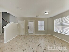 415 Remington Creek Dr in Houston, TX - Foto de edificio - Building Photo