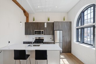 40 Chestnut St, Unit Modern Style in Dobbs Ferry, NY - Building Photo - Building Photo