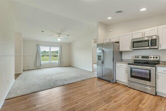 2069 Detroit Dr in La Belle, FL - Building Photo - Building Photo