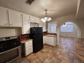 2520 39th St in Lubbock, TX - Building Photo - Building Photo