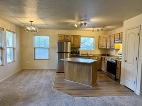 1820 Fox Bay Dr in Heber City, UT - Building Photo - Building Photo