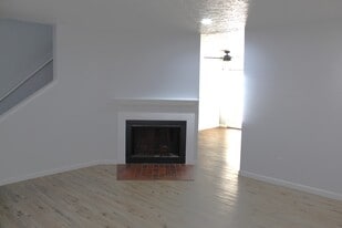 1823 Worthington Run Dr in Columbus, OH - Building Photo