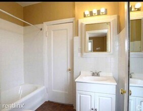 7000 S South Shore Dr in Chicago, IL - Building Photo - Building Photo