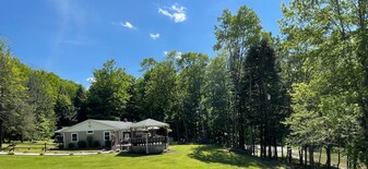 284 Sugar Run Ln in Towanda, PA - Building Photo