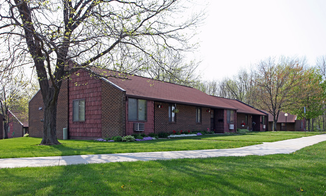 Park Village in Shelby, OH - Building Photo - Building Photo