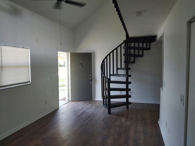 property at 2122 Bradford St