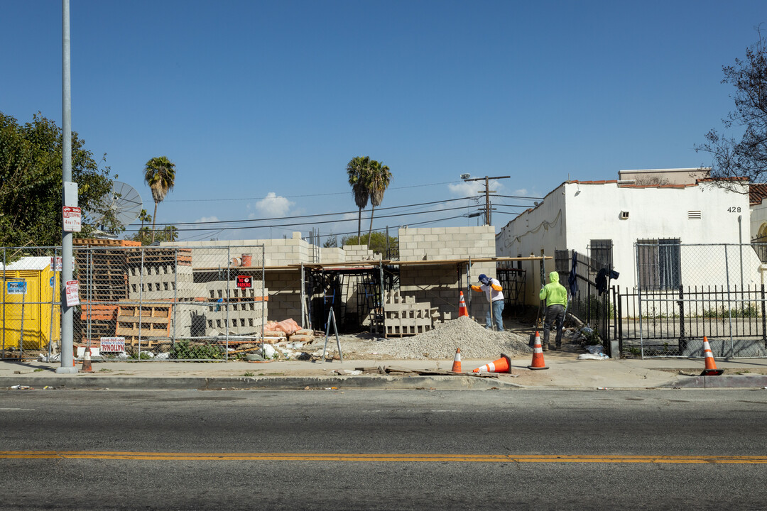 432 N Normandie Ave in Los Angeles, CA - Building Photo