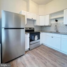 408 W Olney Ave in Philadelphia, PA - Building Photo - Building Photo