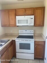 290 Spring Dr in Merritt Island, FL - Building Photo - Building Photo