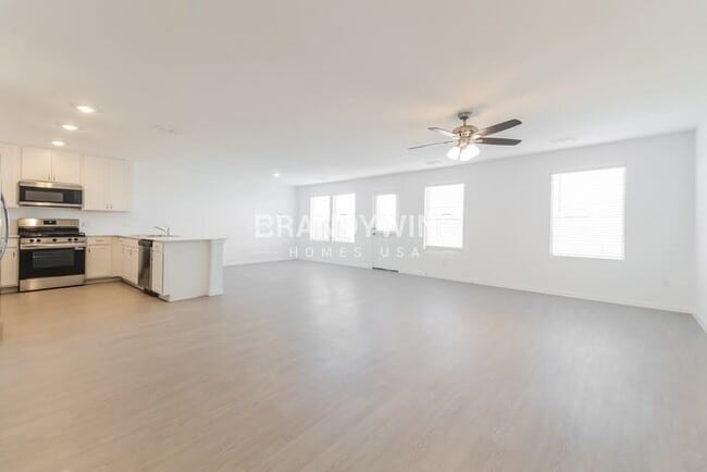 260 Backcountry Dr in Little Elm, TX - Foto de edificio - Building Photo