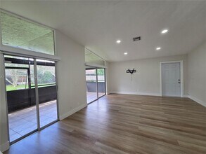 15798 Woodgate Ct in Sunrise, FL - Building Photo - Building Photo