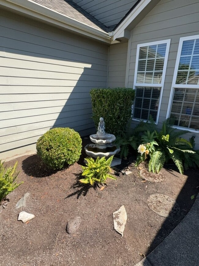 802 Merlot Ave NE in Keizer, OR - Building Photo - Building Photo