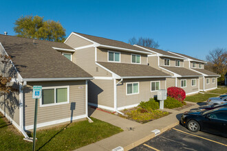 Stone School Townhomes in Ann Arbor, MI - Building Photo - Building Photo