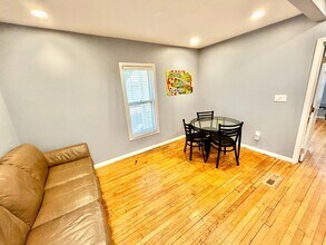 539 Packard St in Ann Arbor, MI - Foto de edificio - Building Photo