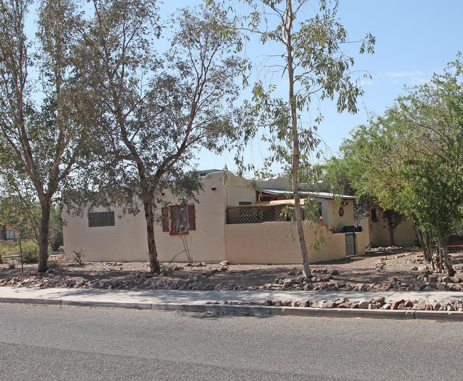 1325-1333 N 2nd Ave in Tucson, AZ - Foto de edificio - Building Photo