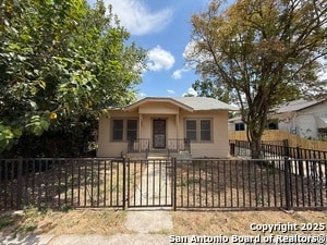 property at 1114 N Brazos St