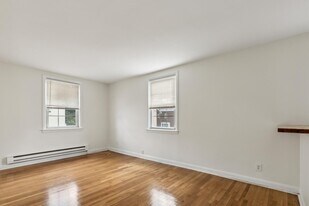 2331 Haverford Rd in Ardmore, PA - Building Photo