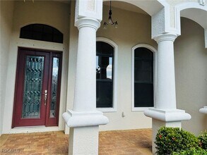 12500 Fairmont Dr in Ft. Myers, FL - Building Photo - Building Photo