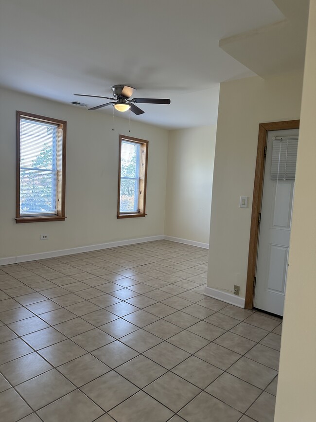 820 E 106th St, Unit FL in Chicago, IL - Building Photo - Building Photo