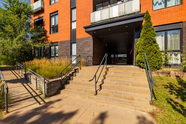 3311 Saint-Joseph Boul E in Montréal, QC - Building Photo - Building Photo