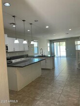 7230 W Southgate Ave in Phoenix, AZ - Building Photo - Building Photo
