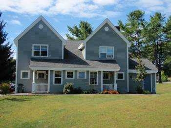 Varney Square Apartments in Freeport, ME - Foto de edificio - Building Photo