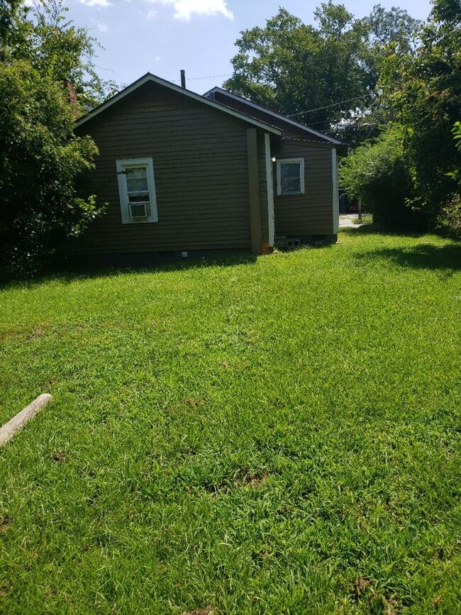516 Sheppard St in Greenville, NC - Building Photo - Building Photo