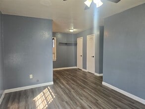 5105 Timothy St in Texas City, TX - Building Photo - Building Photo