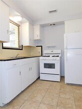 552 NE 5th Ave in Gainesville, FL - Building Photo - Building Photo