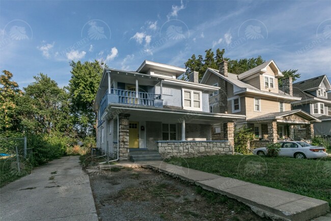 property at 3436 Chestnut Ave