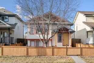 119 Cimarron Grove Crescent in Okotoks, AB - Building Photo