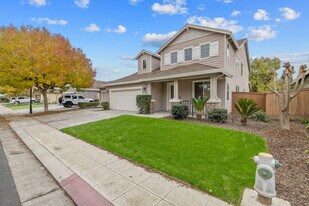 3169 Brickfield Ave in Tulare, CA - Building Photo