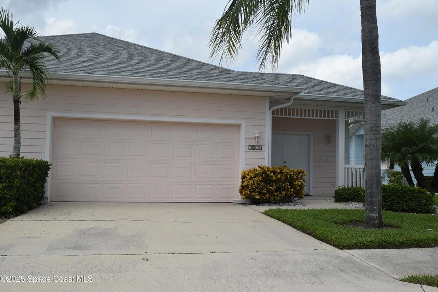 1170 Eleuthera Dr NE in Palm Bay, FL - Building Photo