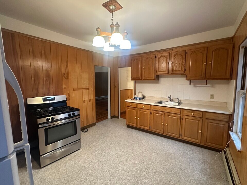 18 Holyoke Rd, Unit 18 in Somerville, MA - Foto de edificio