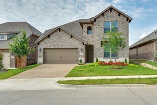 315 Crescent Ave in Melissa, TX - Building Photo