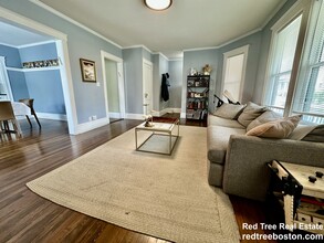 2 Priscilla Rd, Unit 1 in Boston, MA - Building Photo - Building Photo