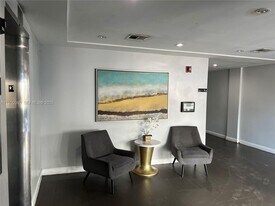 1300 Lincoln Rd in Miami Beach, FL - Building Photo