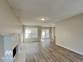 203 Peachtree Glen Dr in Ellenwood, GA - Building Photo - Building Photo