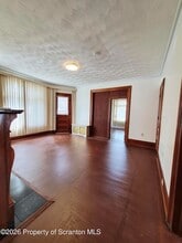 109 Salem Ave, Unit 1Fl in Carbondale, PA - Foto de edificio - Building Photo