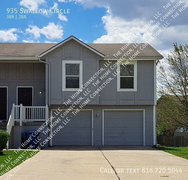 property at 935 Swallow Cir